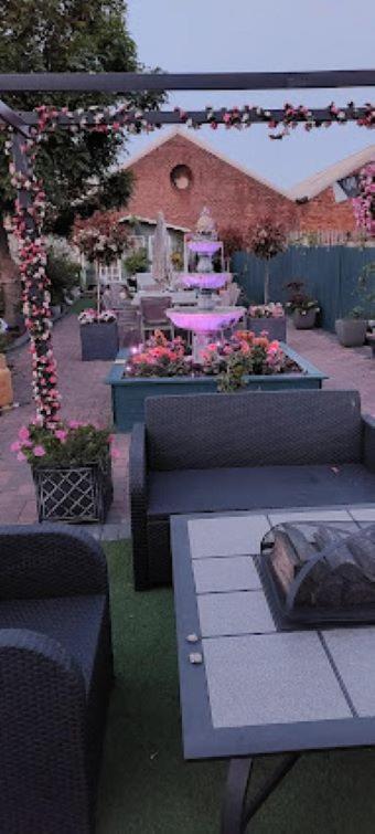 The Vale Apart Hotel كينغستون أبون هول المظهر الخارجي الصورة