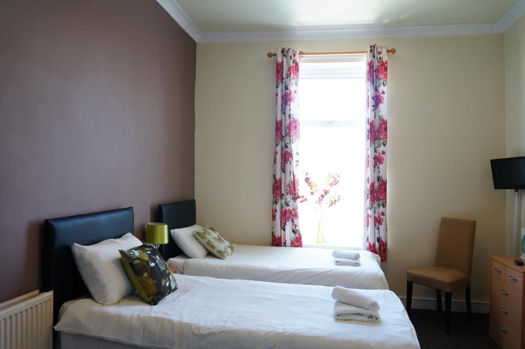 The Vale Apart Hotel كينغستون أبون هول المظهر الخارجي الصورة